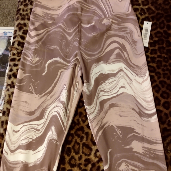 Walk Pop Athletic Yoga Leggings - Picture 2 of 4